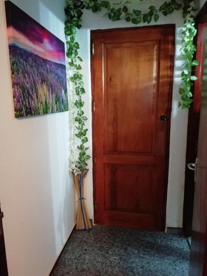 Aguilon Apartment *